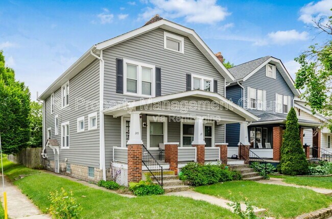 Foto del edificio - 247 E Jenkins Ave