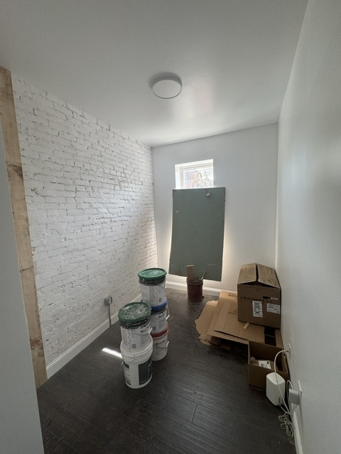 Building Photo - 516 S 8th St