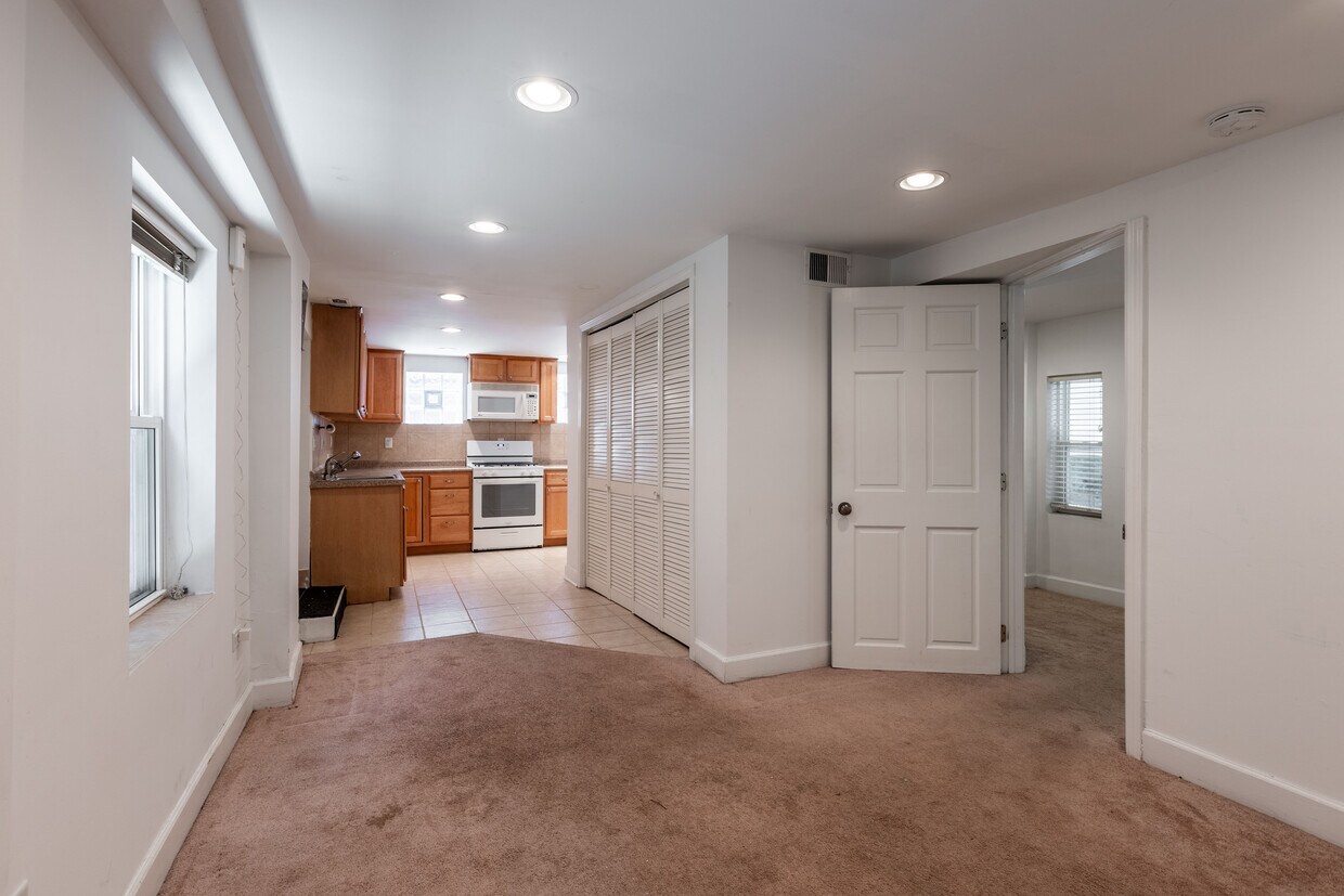 Foto principal - 1819 W Cortland St