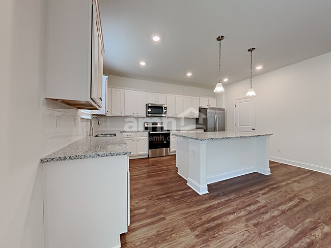 Building Photo - 2060 Brook Enclave Trail