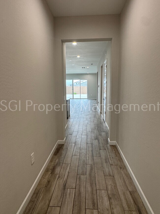Foto del edificio - 6047 E Sinclair St