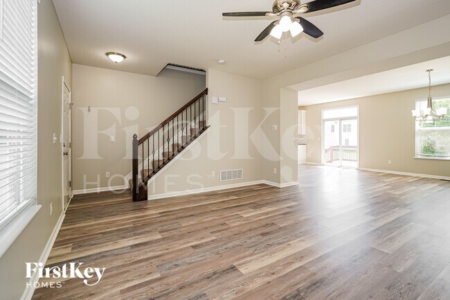 Building Photo - 891 Orwell St