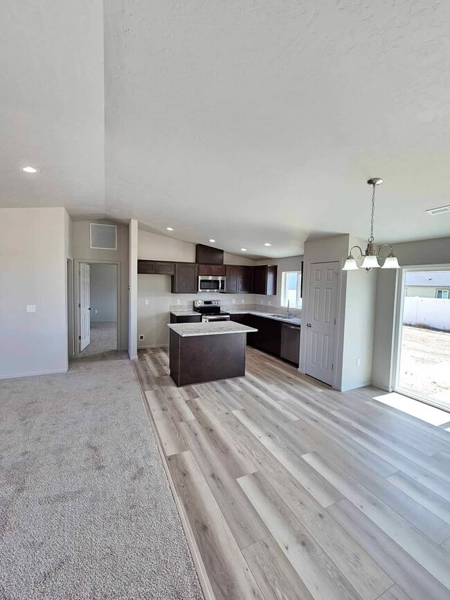 Foto del edificio - 722 E Cascade St