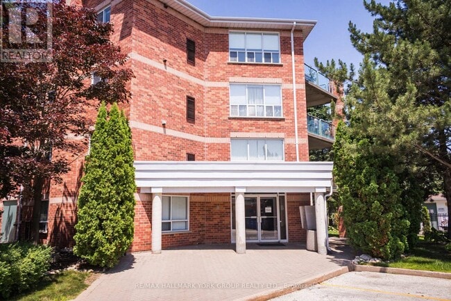 Building Photo - 143-143 Edgehill Dr