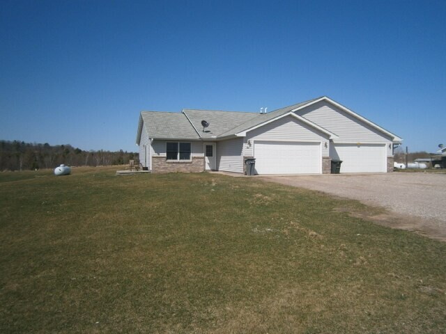 Primary Photo - 167 146th Ave