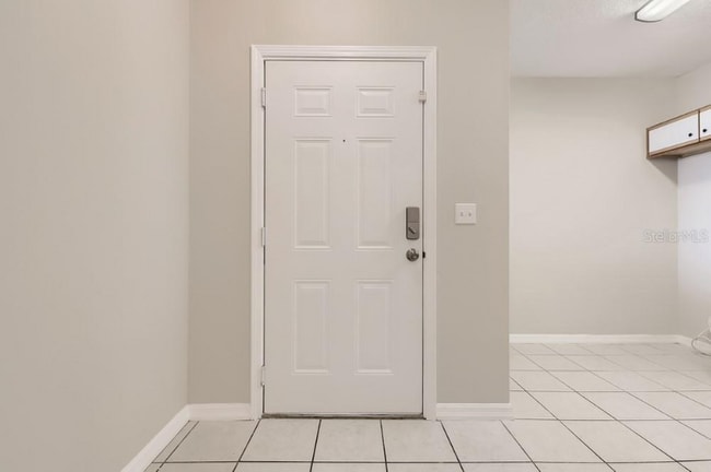 Foto del edificio - 6011 Portsdale Pl
