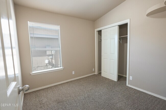 Foto del edificio - 12873 Hueco Mine Dr