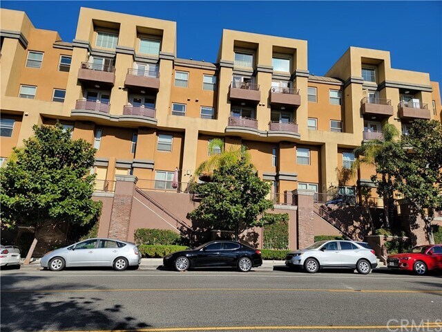 Building Photo - 201 E Angeleno Ave