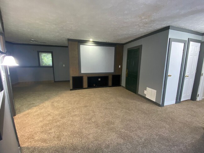 Foto del edificio - 1310 N Maple St