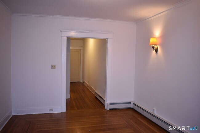 Building Photo - 745 Orange St