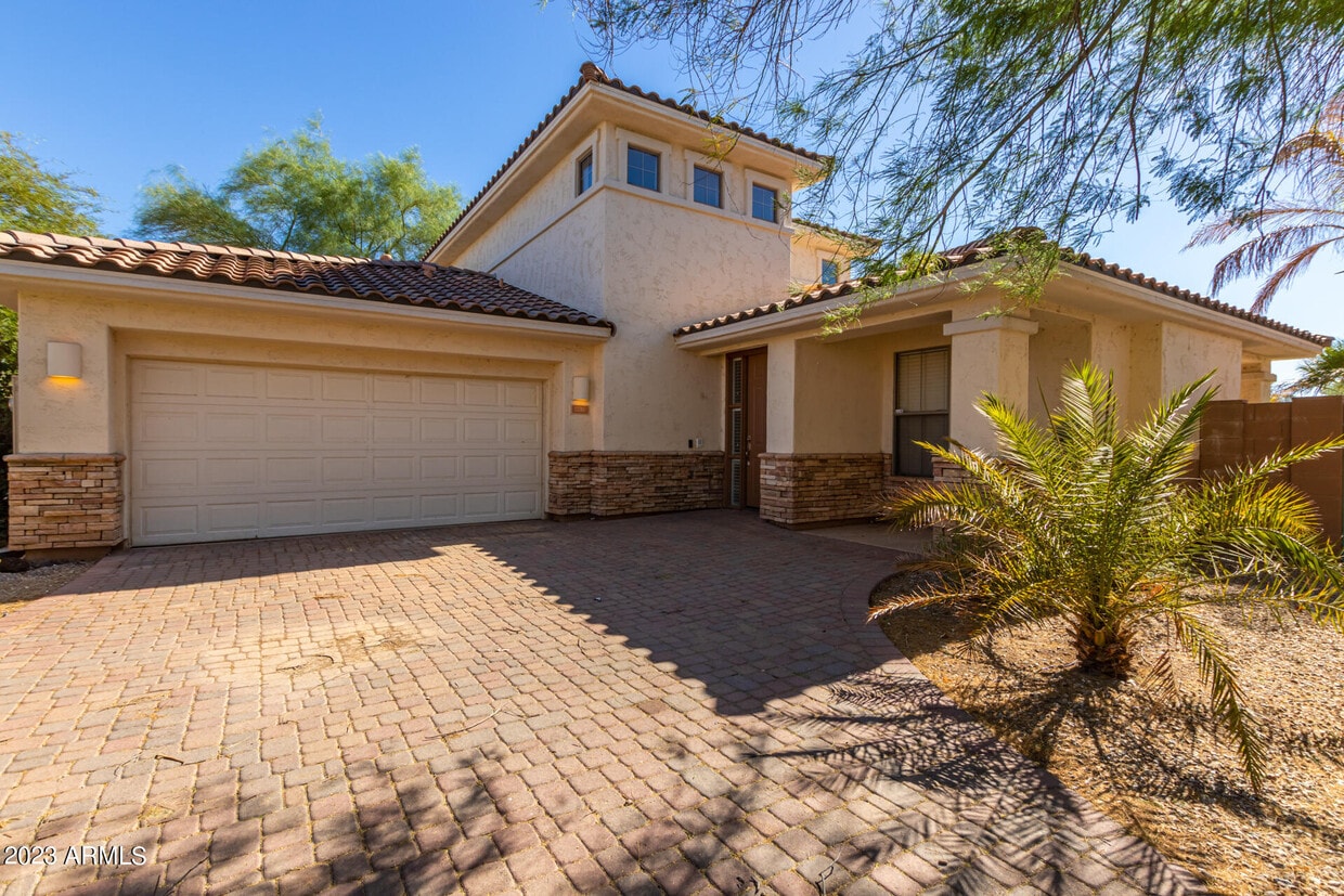 13746 W Cypress St, Goodyear, AZ 85395 House Rental in Goodyear, AZ