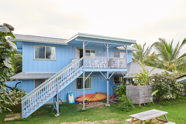 Building Photo - 41-913 Kalanianaole Hwy