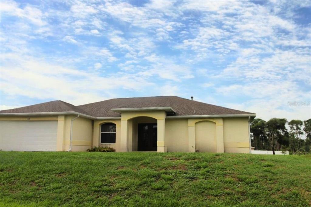Primary Photo - 1489 EXCHANGE WAY,NORTH Port