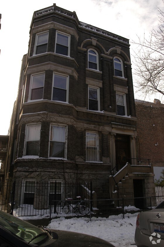 Building Photo - 2453 W Walton St