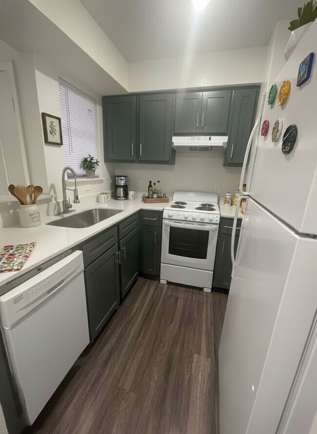 Foto del edificio - 1200 Mearns Meadow Blvd