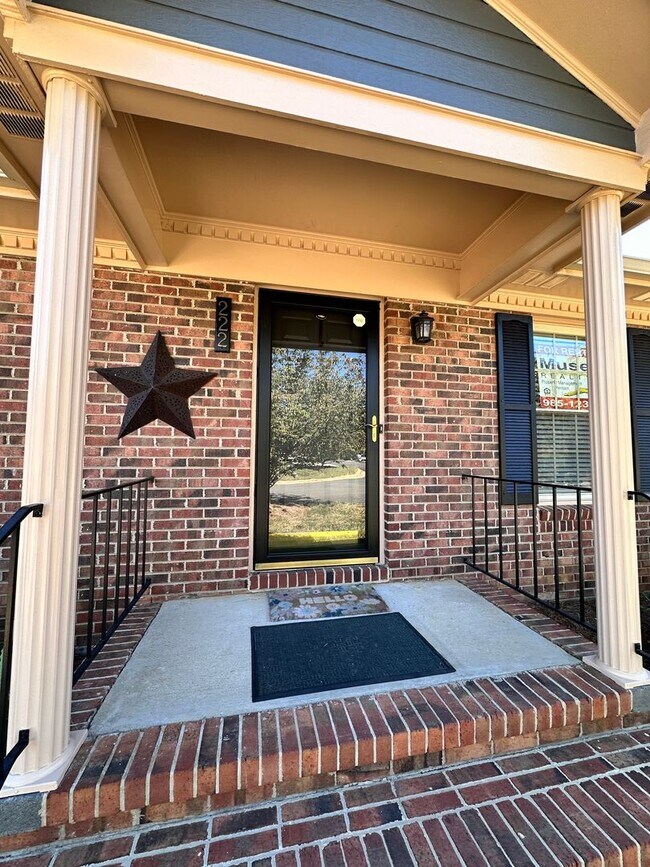 Building Photo - Exclusively Offered By Muse Realty Rentals, LLC