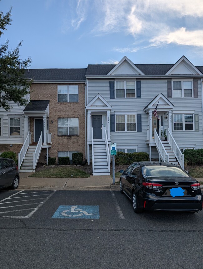 Building Photo - 7988 Copperfield Way