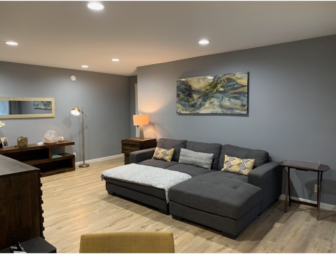 146 Apartments for Rent in Miracle Mile, CA Westside Rentals