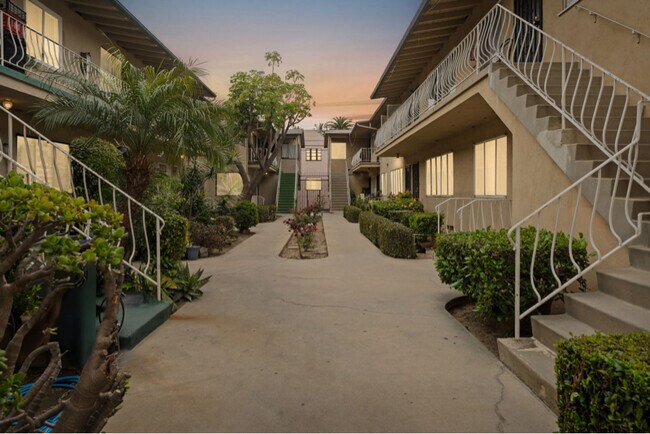 Foto del edificio - 617 Cedar Ave