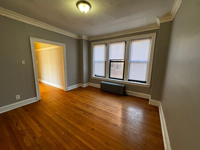 Foto del edificio - 7209 S Constance Ave