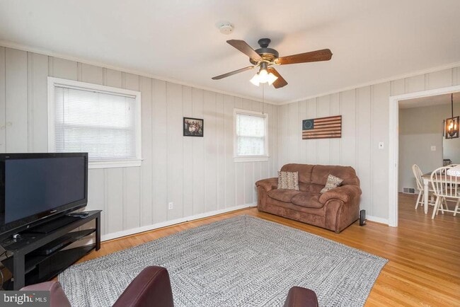 Foto del edificio - 5106 25th Pl N