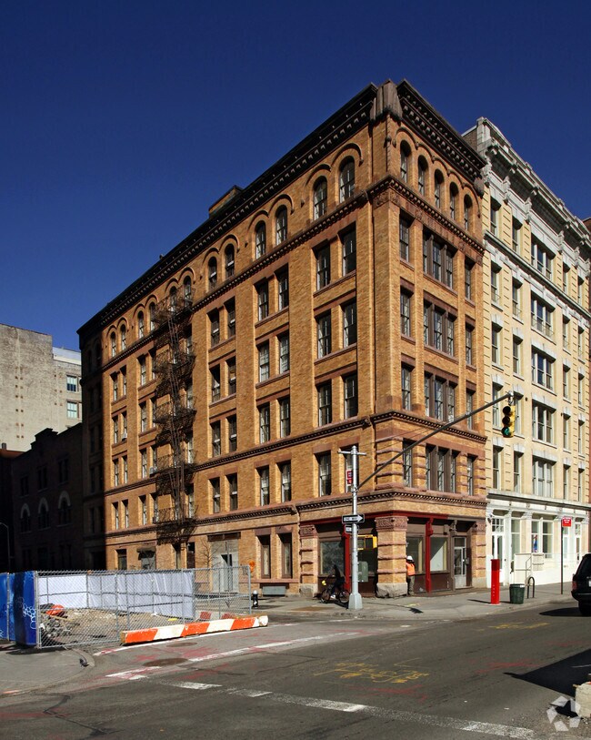 Primary Photo - 151 Hudson St