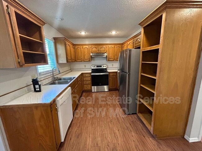 Foto del edificio - 4146 S Parkcrest Ave