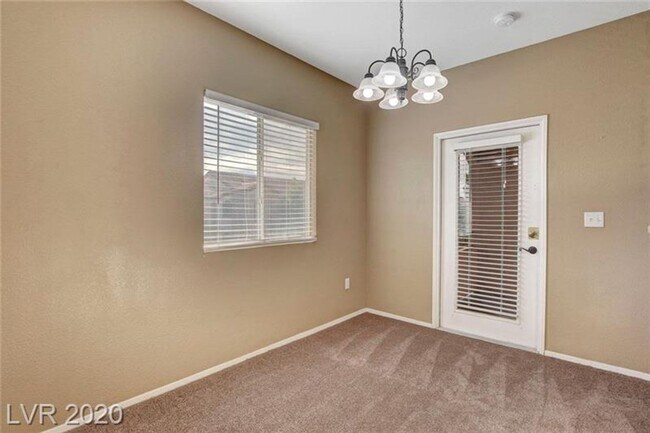 Foto del edificio - 2 Bedroom Condo