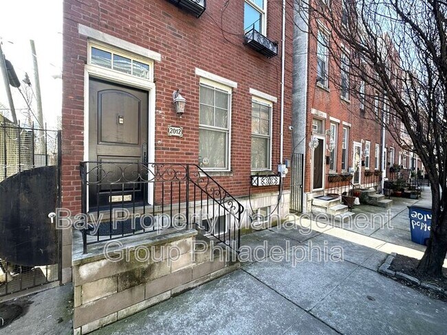 Foto del edificio - 2012 Poplar St