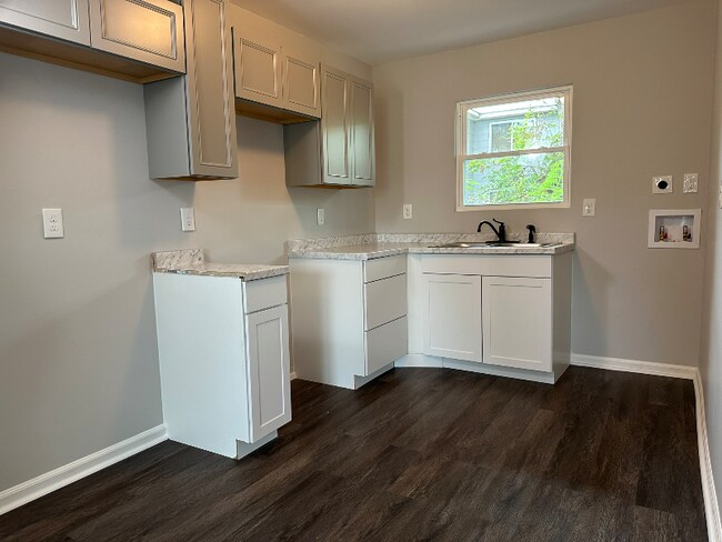 Foto del edificio - 1109 4th Ave W