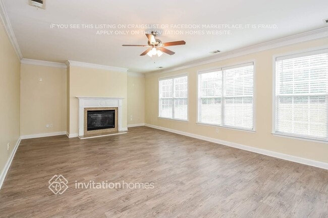 Building Photo - 1712 Sahale Falls Dr