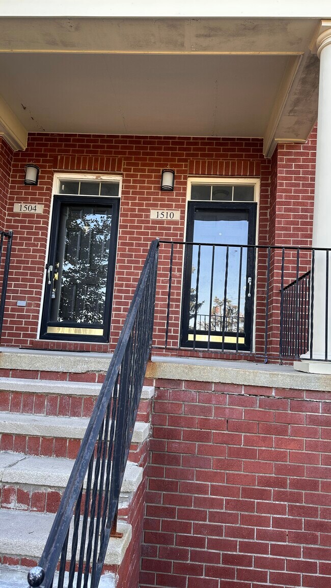 Foto del edificio - 1510 Devon Ln