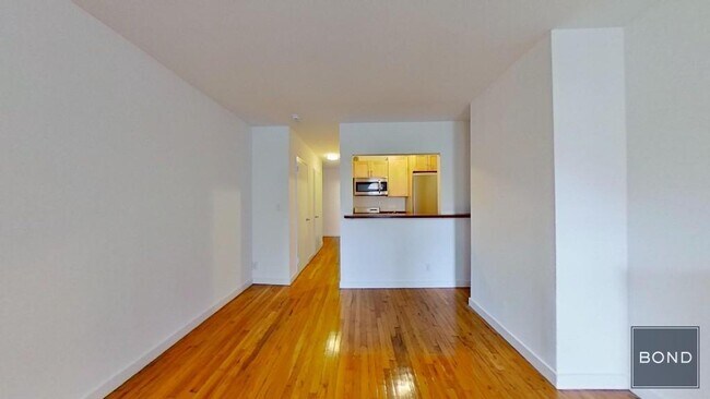 Foto del edificio - 402 E 83rd St
