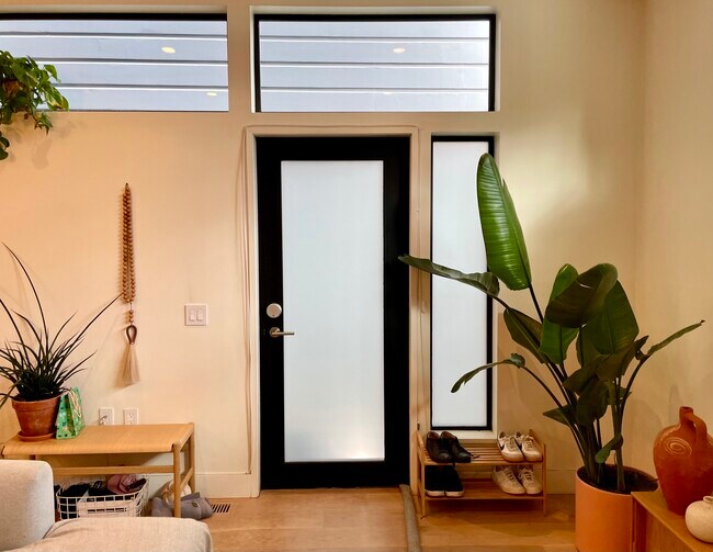 Foto del edificio - 1432 Grove St