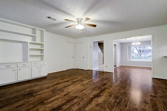 Building Photo - 12346 Huntington Venture Dr