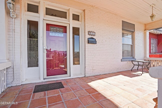 Building Photo - 711 Upson Dr
