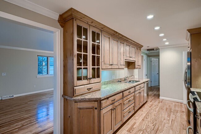 Foto del edificio - West Highlands 4-bedroom 2-bathroom