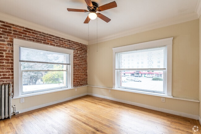 2 BR, 1 BA - Raymond Investments LLC.