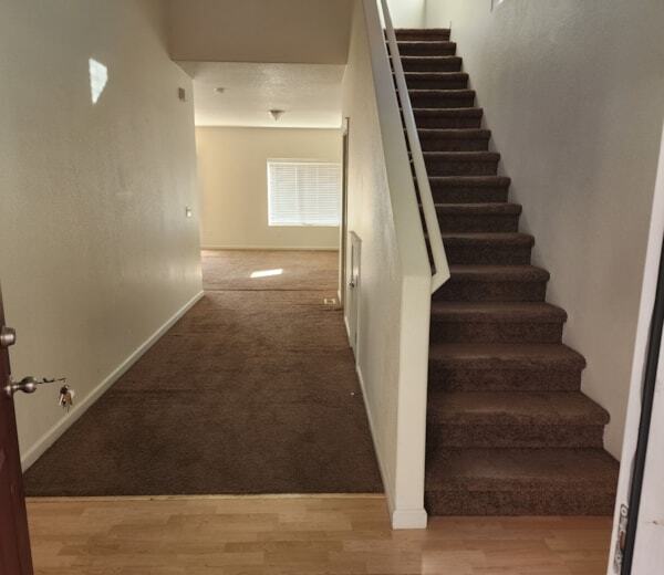 Building Photo - 931 Wild Rose Ct