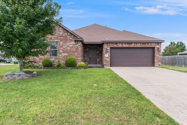 Building Photo - Comfortable Living in Pea Ridge: 3 Bed, 2 Bath Home