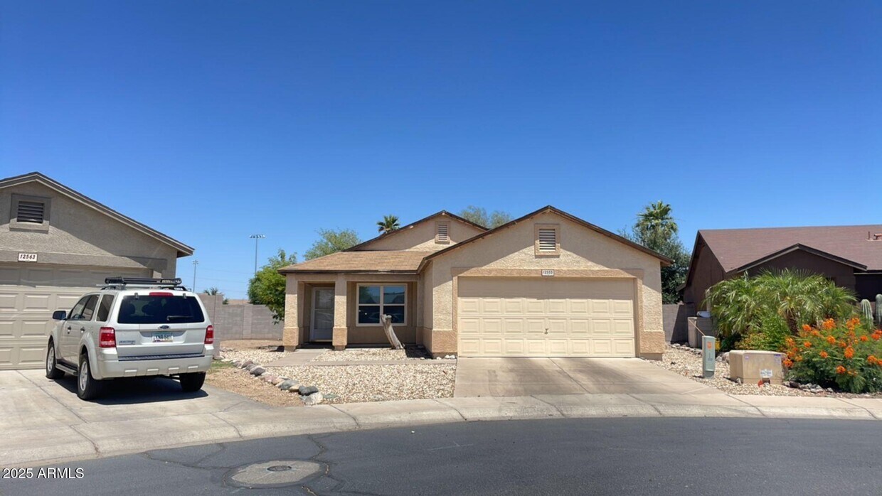 Foto principal - 12555 N Pablo St