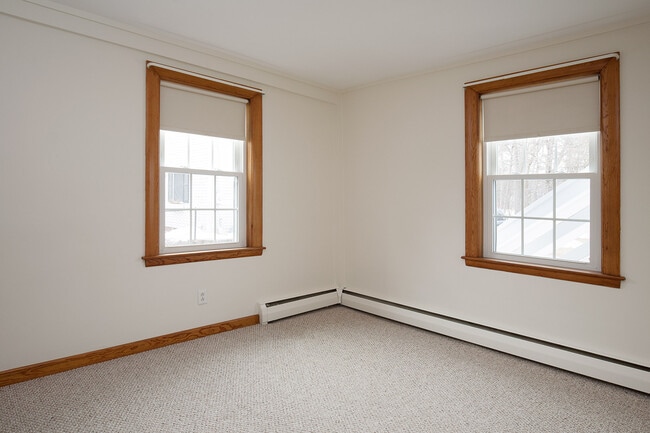 Building Photo - 142 Belknap St