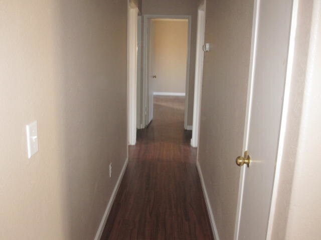 Building Photo - House For Rent in Madera