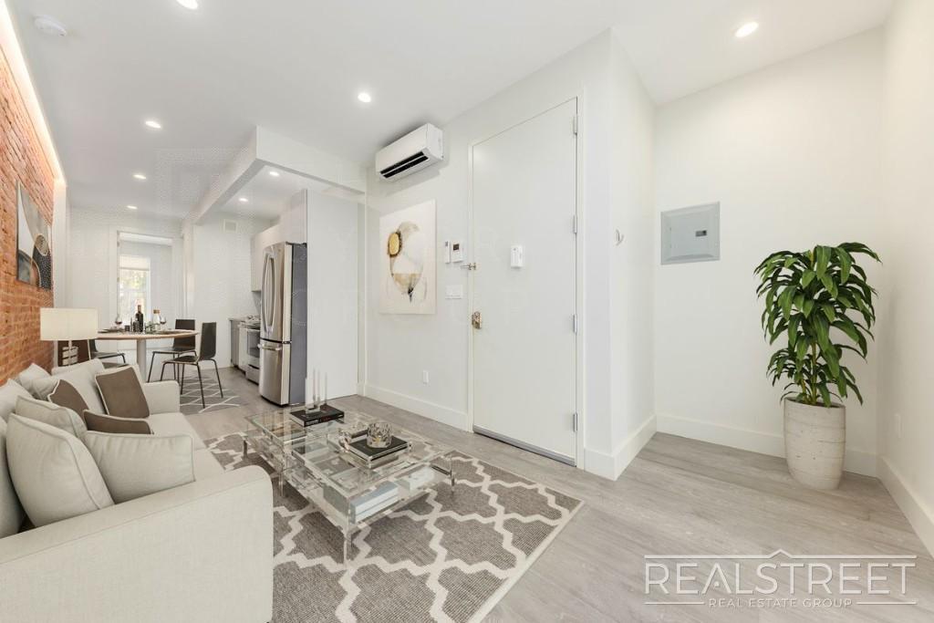 Primary Photo - Stunning NEW 2 BED in Cobble Hill!