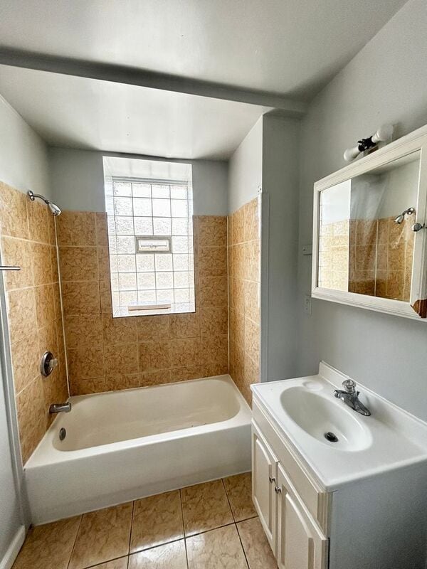 Building Photo - 307 Dolphin St
