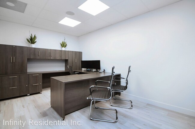 Building Photo - Studio, 1 bath House - Tustin Office Space