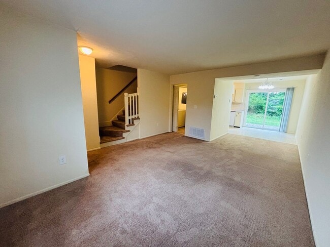 Foto del edificio - 2 Bedroom, 1.5 Bath Townhouse