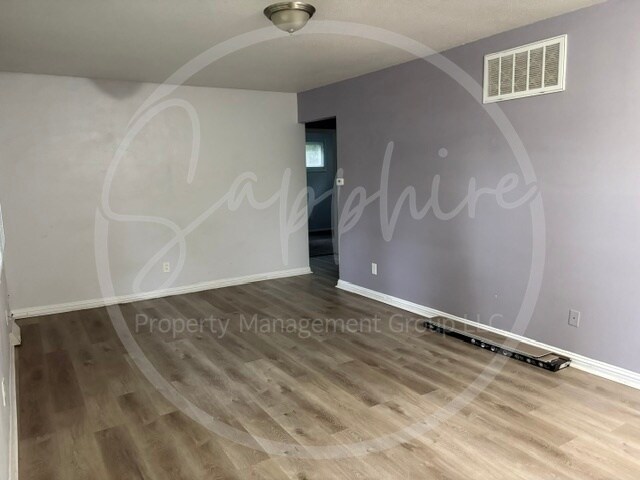 Foto del edificio - 8613 E 114th St