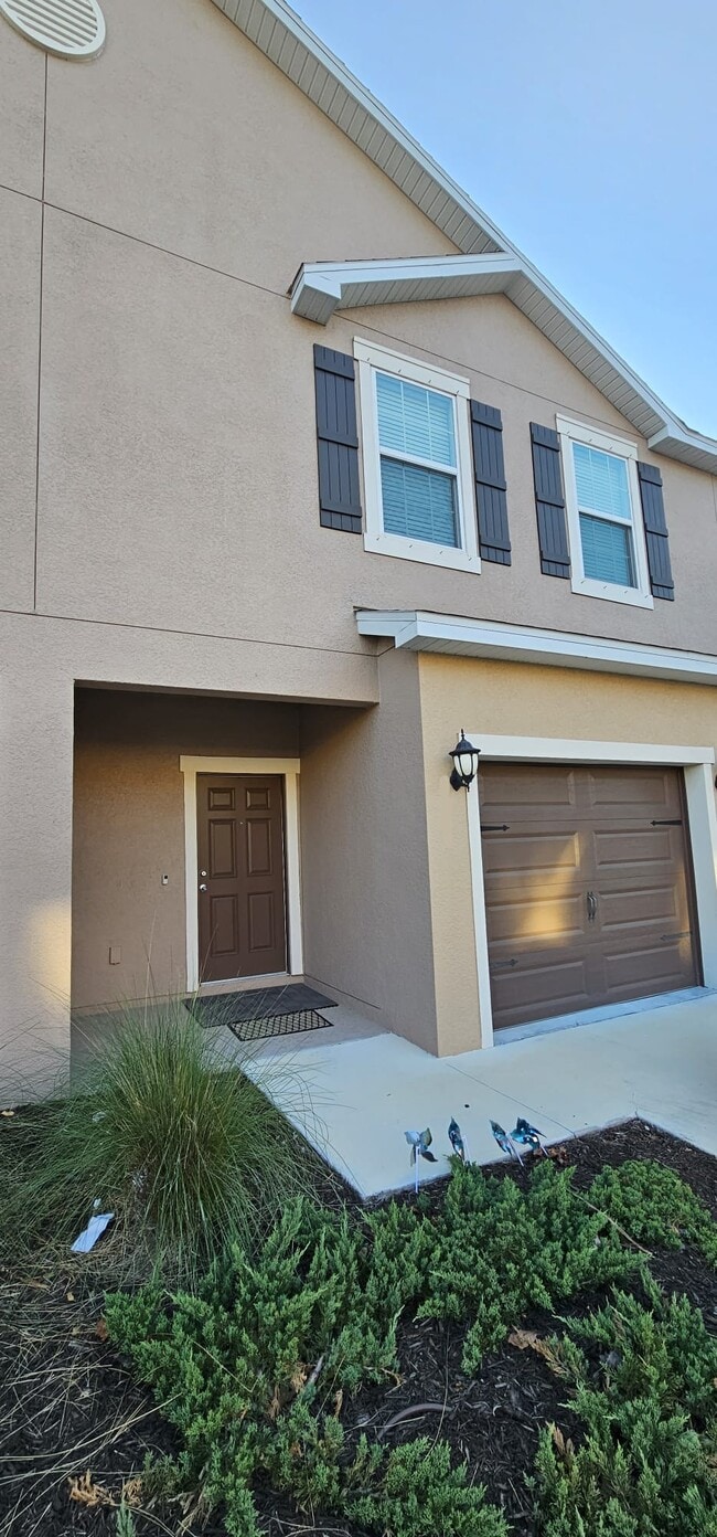 Building Photo - 1041 Grantham Dr