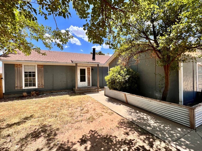 Building Photo - Cute remodeled home in Prime Lubbock!